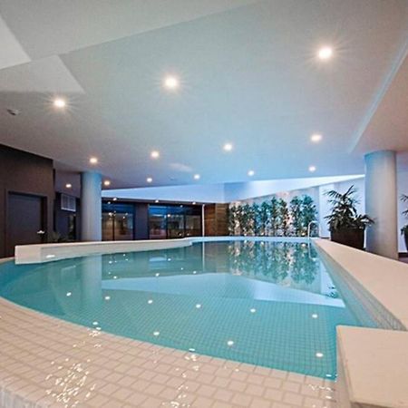 Luxe 2Br Executive Apartment Kingston Pool Parking Wifi Bbq Wine Екстер'єр фото