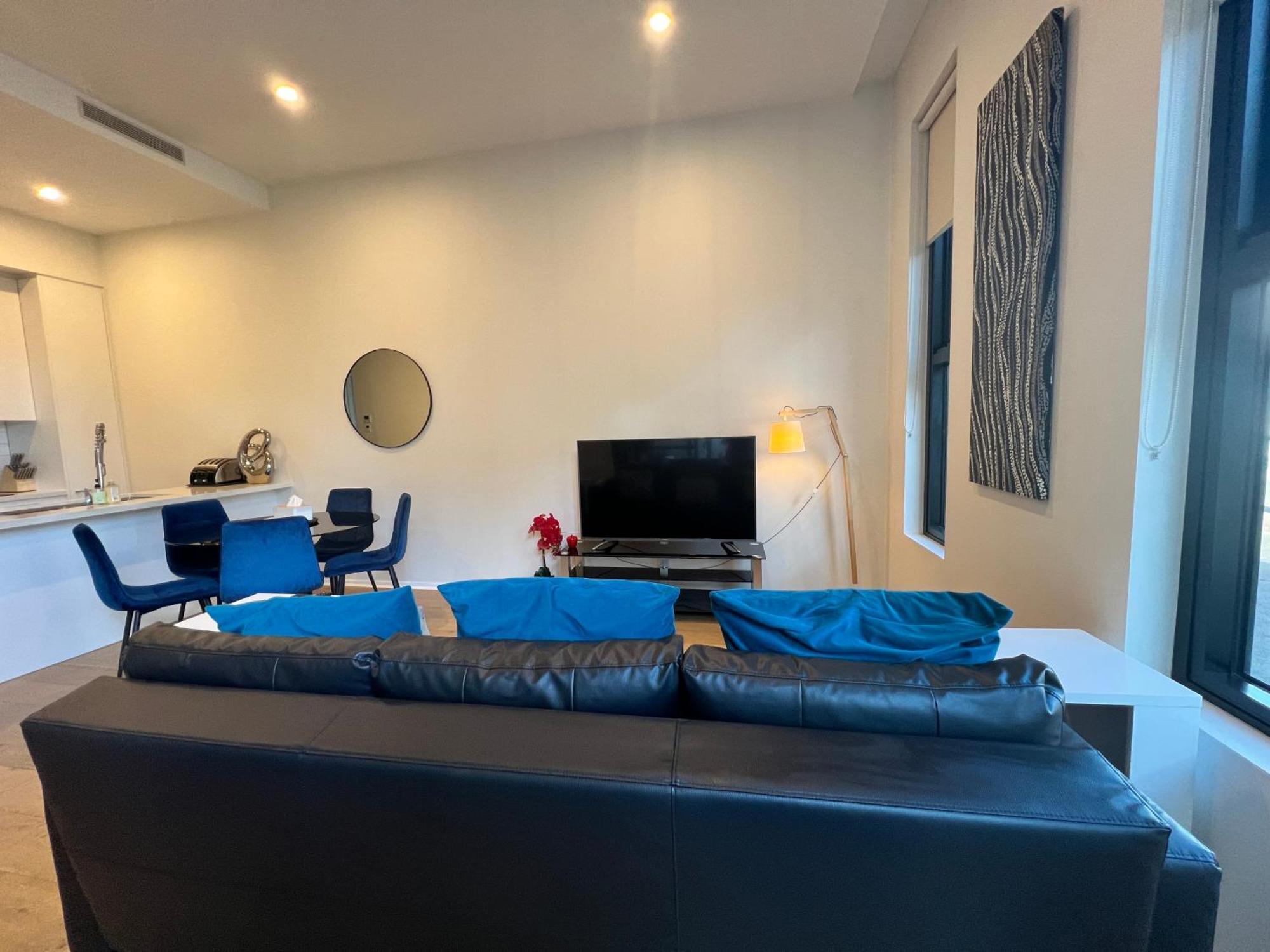 Luxe 2Br Executive Apartment Kingston Pool Parking Wifi Bbq Wine Екстер'єр фото